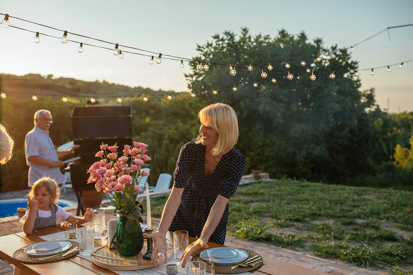 Draußen essen: Tischkultur für lange Sommerabende